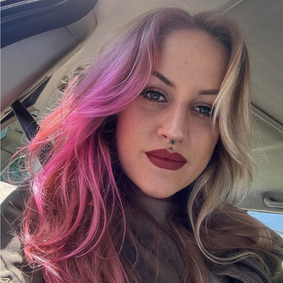 ๐ชฉโจPosh Ambassadorโจ๐ชฉ - Picture 1 of 2